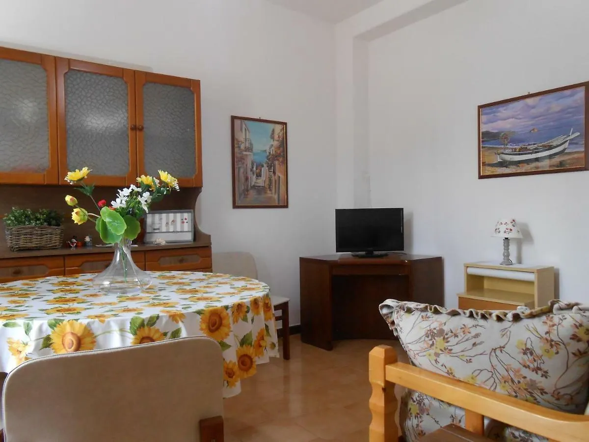Holiday home Il Melograno Villa Badesi